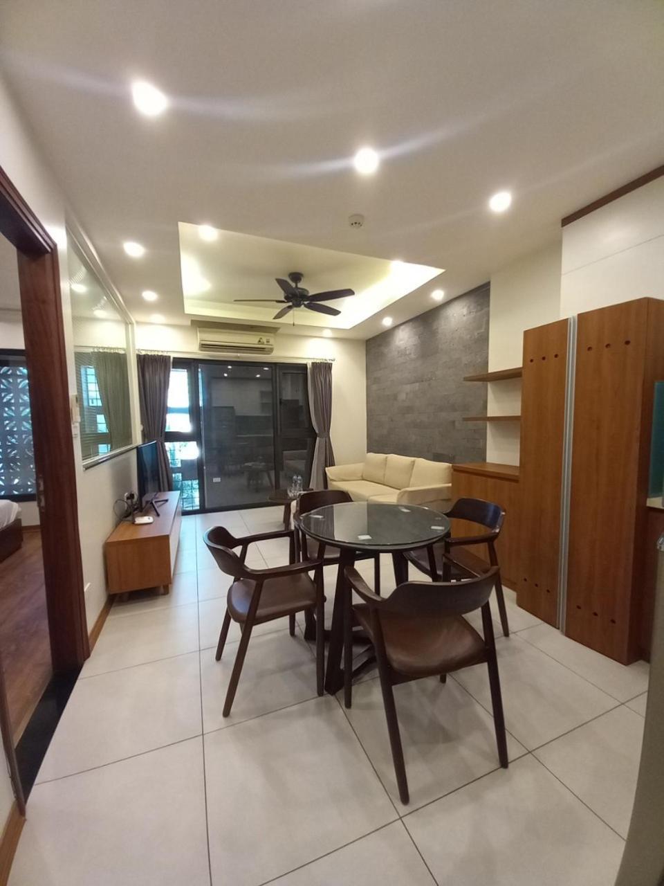Luxe Paradise Residence Trinh Cong Son Hanoi Bagian luar foto